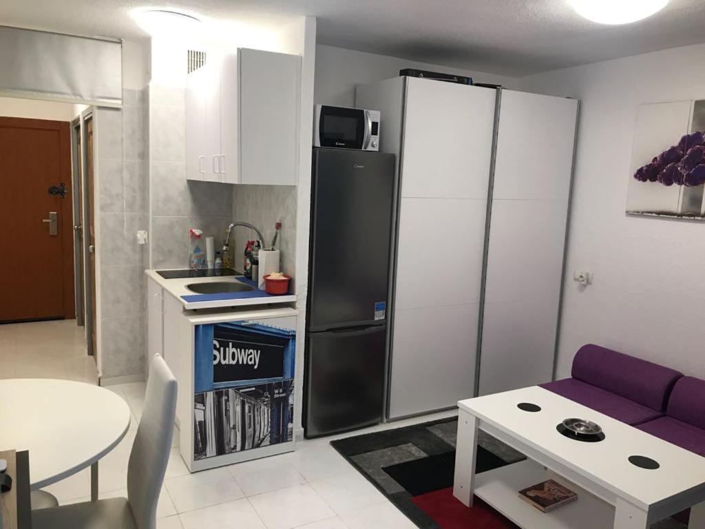 Апартаменты Apartamento Celebraciones Бенидорм Экстерьер фото