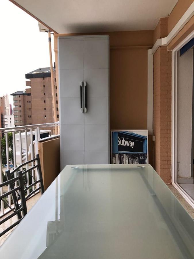 Апартаменты Apartamento Celebraciones Бенидорм Экстерьер фото