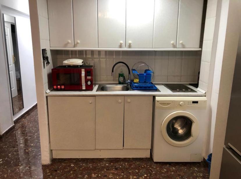 Апартаменты Apartamento Celebraciones Бенидорм Экстерьер фото