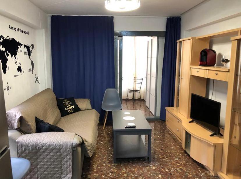 Апартаменты Apartamento Celebraciones Бенидорм Экстерьер фото